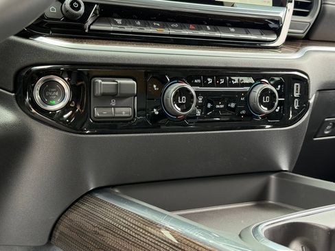 New 2026 Chevrolet Silverado 3500 LT w/ All Star Edition AWD/4WD image 17