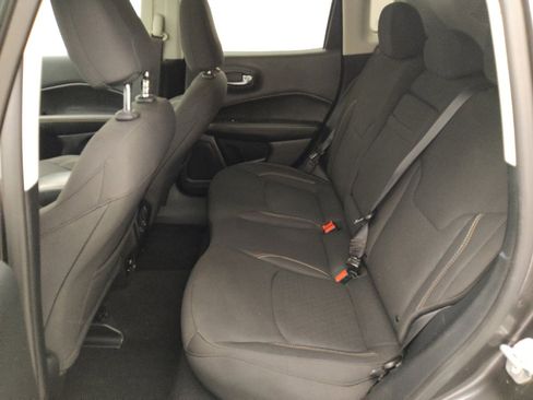 Used 2019 Jeep Compass Sport FWD image 18