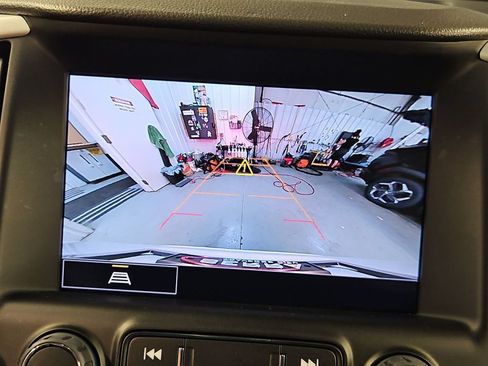Used 2023 GMC Terrain SLE w/ Driver Convenience Package AWD/4WD image 24
