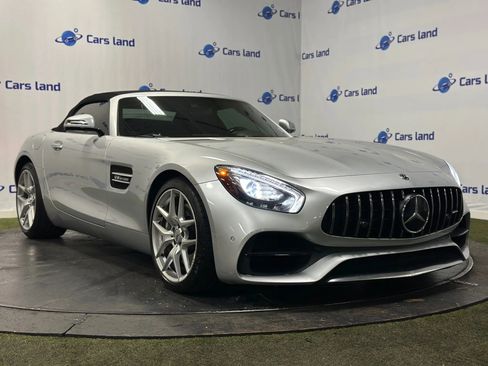 Used 2018 Mercedes-Benz AMG GT Roadster 2D image 1