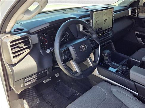 Used 2022 Toyota Tundra Limited image 9