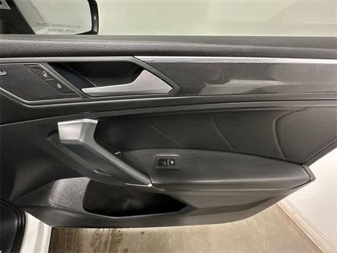 Certified 2020 Volkswagen Tiguan SEL Premium R-Line image 25