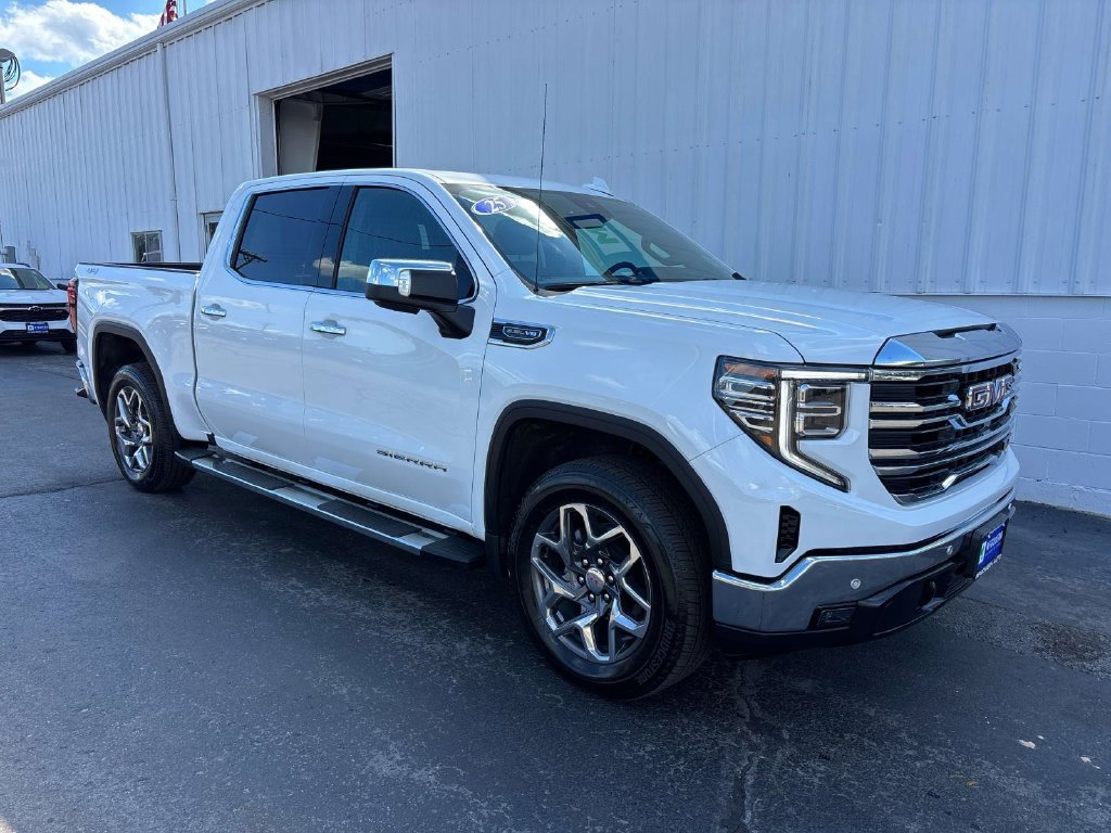 Used 2025 GMC Sierra 1500 SLT w/ SLT Premium Plus Package AWD/4WD image 7