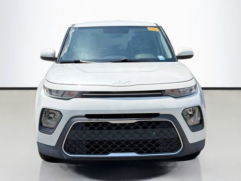 Used 2022 Kia Soul LX FWD image 3