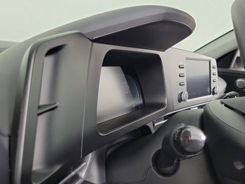 New 2025 Hyundai Elantra Blue image 13