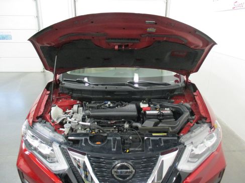 Used 2020 Nissan Rogue SL w/ Premium Package image 33