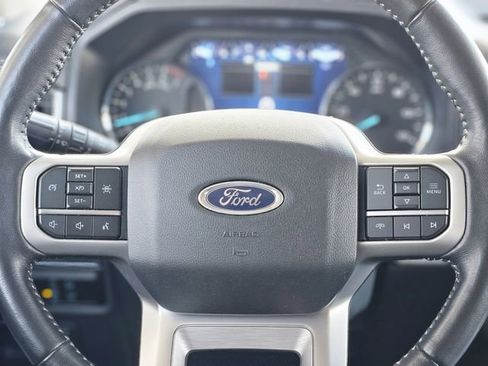 Used 2024 Ford Expedition XLT image 16