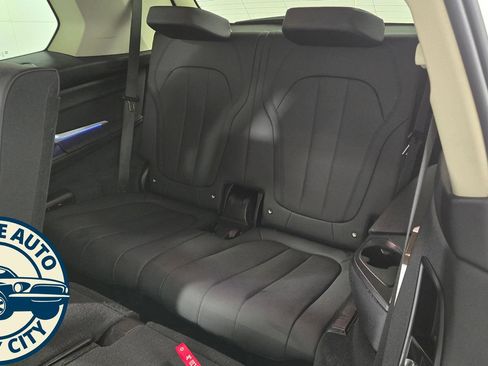 Used 2020 BMW X7 xDrive40i w/ Parking Assistance Package AWD/4WD image 29