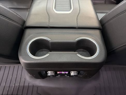 Used 2022 GMC Yukon Denali w/ Denali Ultimate Package image 29