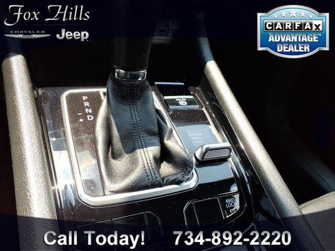 Certified 2025 Jeep Compass Limited AWD/4WD image 23