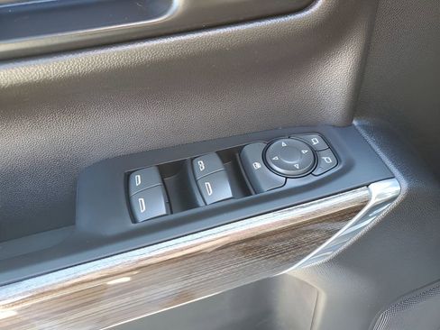 Used 2021 Chevrolet Silverado 1500 RST image 28