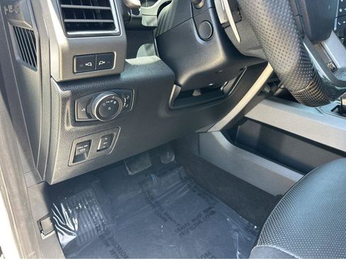 Used 2019 Ford F150 Raptor w/ Equipment Group 802A Luxury AWD/4WD image 33