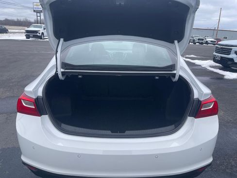 Used 2025 Chevrolet Malibu LT image 7