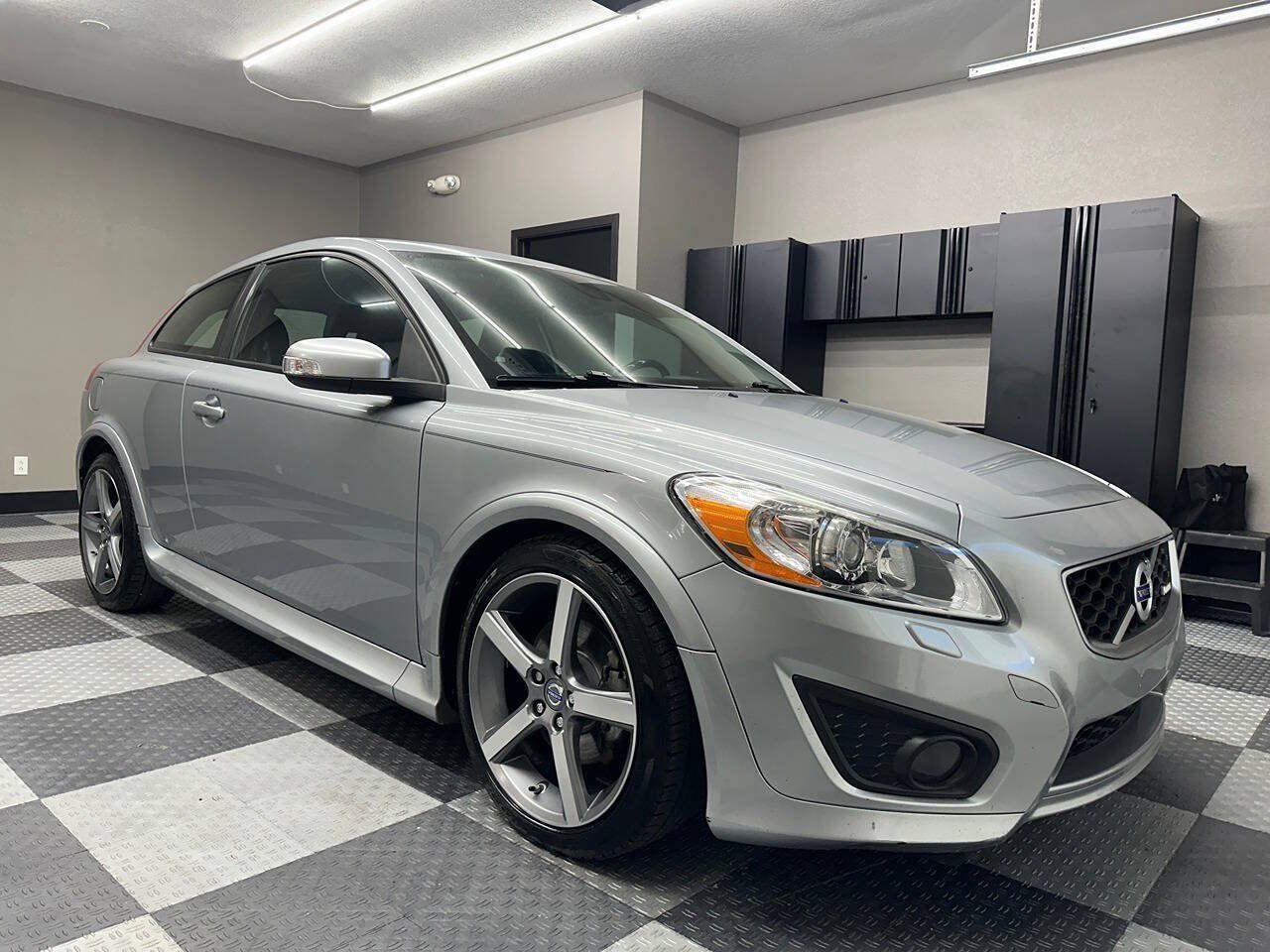 Used 2013 Volvo C30 T5 R-Design w/ Climate Pkg FWD image 2