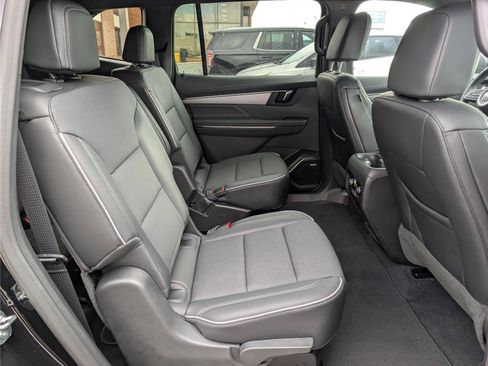 New 2026 Buick Enclave Preferred image 8