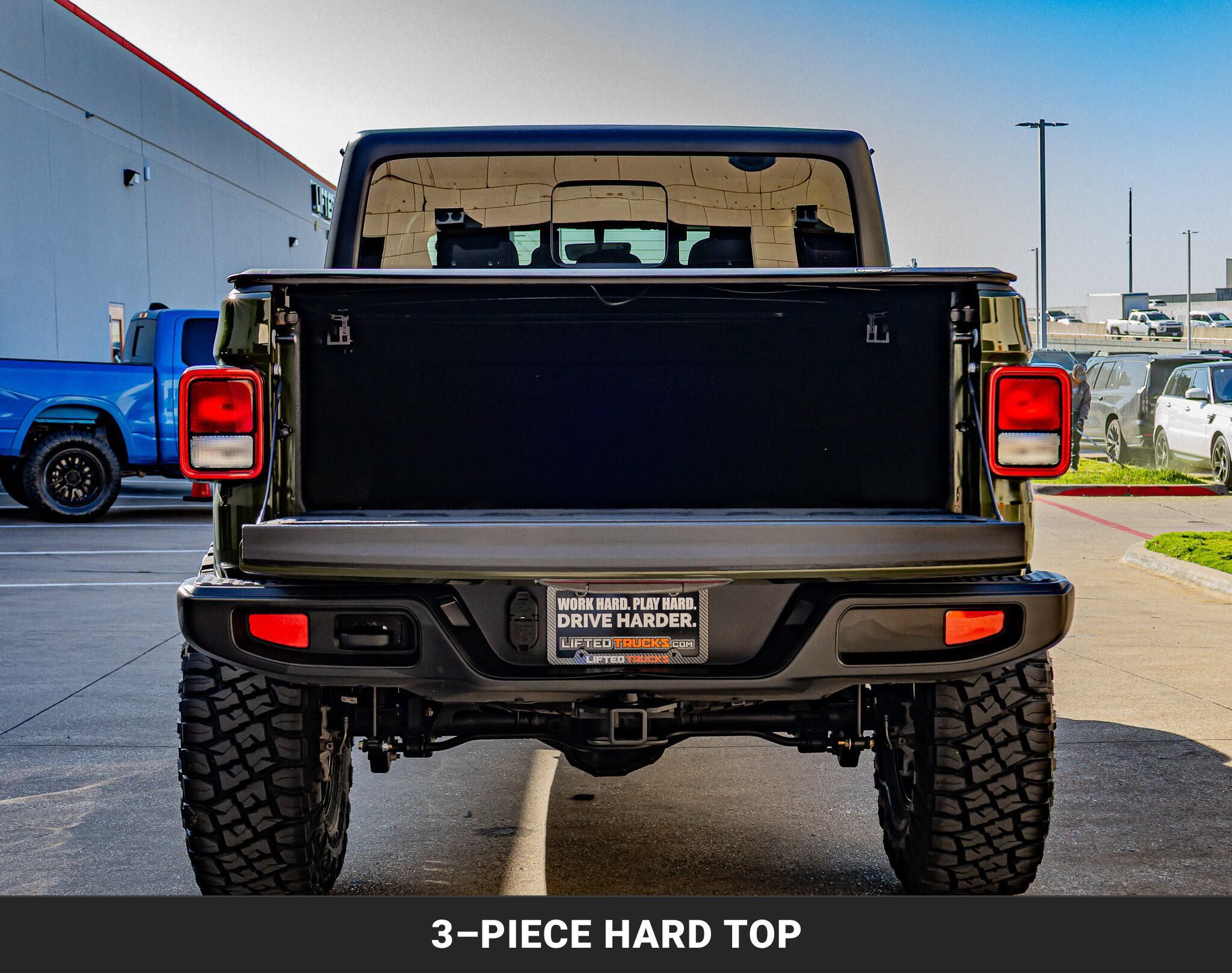 Used 2023 Jeep Gladiator Sport AWD/4WD image 9