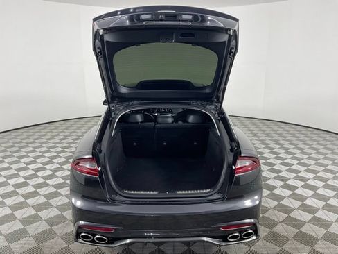 Used 2019 Kia Stinger RWD image 8