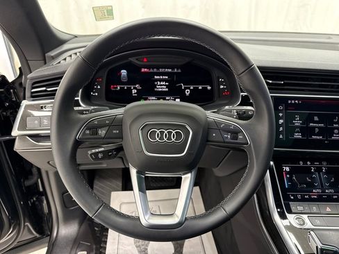 Used 2025 Audi Q8 Premium Plus image 24
