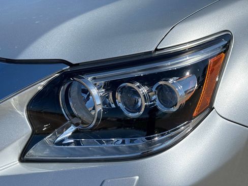 Used 2017 Lexus GX 460 Premium image 9