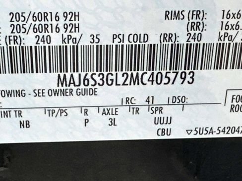 Used 2021 Ford EcoSport SE AWD/4WD image 32