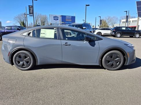 New 2026 Toyota Prius Plug-In Hybrid image 9