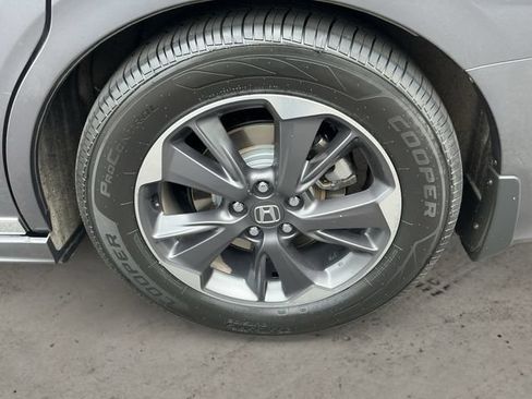 Used 2023 Honda Odyssey Elite image 14