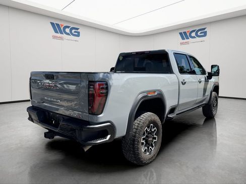 Used 2024 GMC Sierra 2500 AT4X AWD/4WD image 4