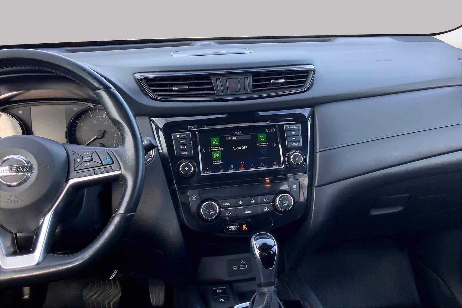 Used 2020 Nissan Rogue SV w/ Sun & Sound Touring Package AWD/4WD image 7
