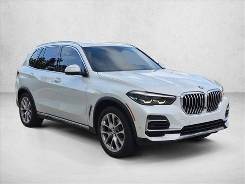 Used 2023 BMW X5 sDrive40i w/ Luxury Seating Package RWD image 3