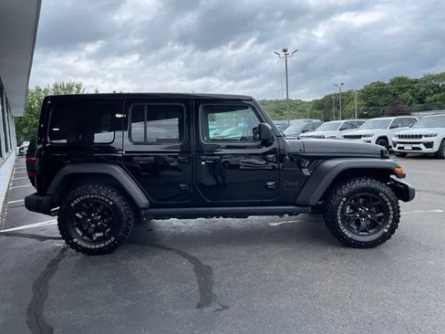 Used 2021 Jeep Wrangler Unlimited Sport AWD/4WD image 4