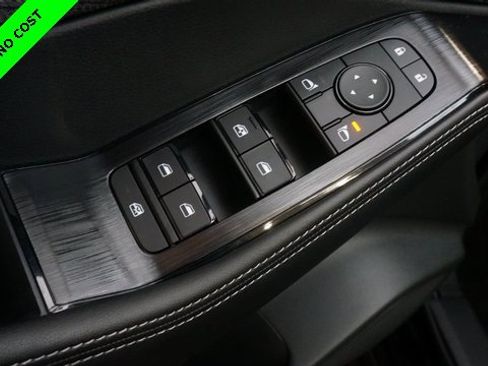 Used 2022 Nissan Rogue SV image 28