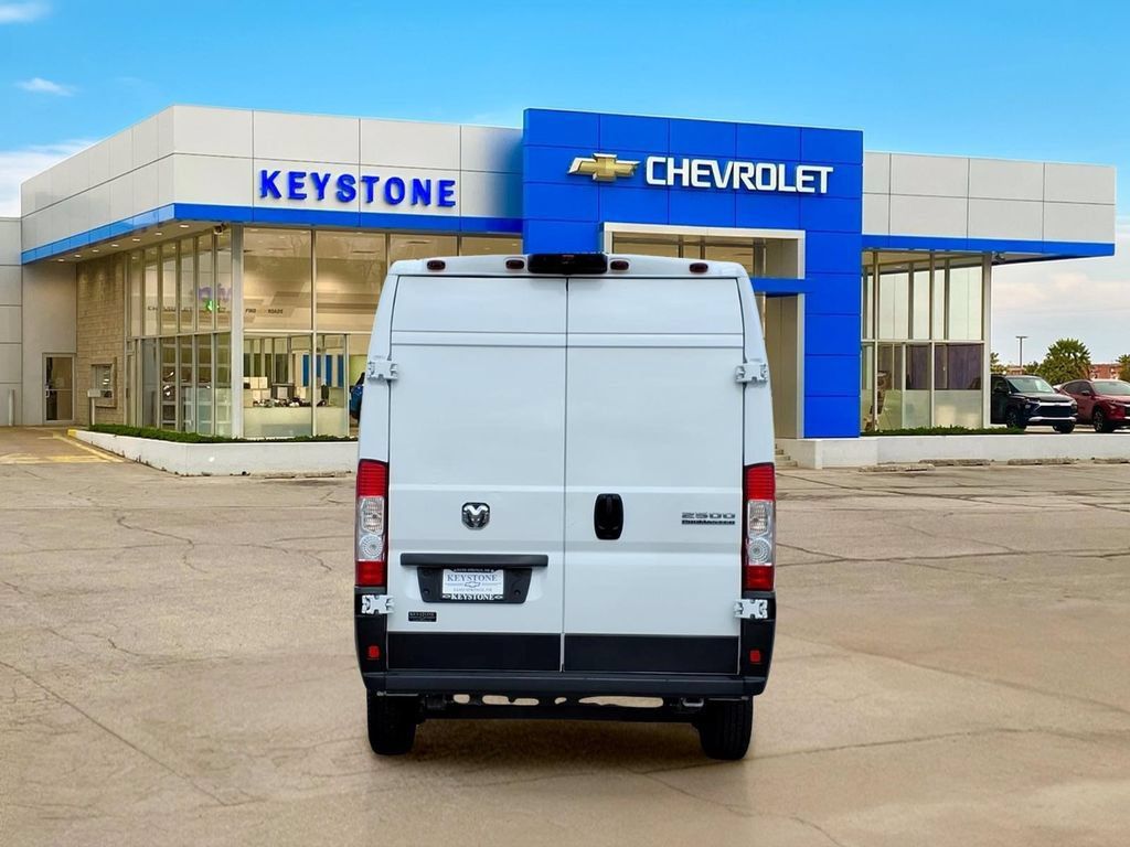 Used 2023 RAM ProMaster 2500 FWD image 6