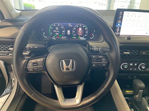 Certified 2024 Honda Accord Touring image 9