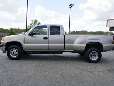 Used 2001 GMC Sierra 3500 4x4 Extended Cab image 25