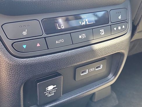 Certified 2023 Honda Pilot Elite image 23