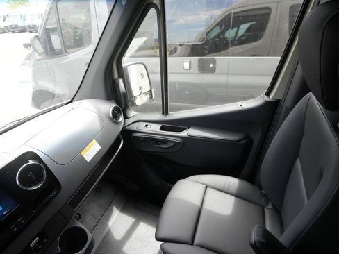New 2026 Mercedes-Benz Sprinter 2500 image 13