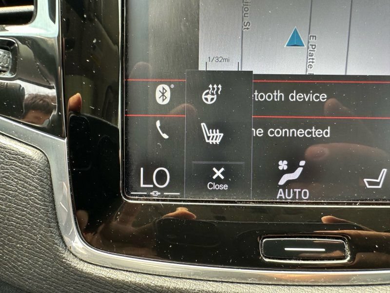 Used 2018 Volvo XC90 T6 Momentum w/ Convenience Package AWD/4WD image 27