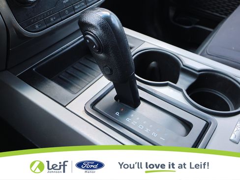 Used 2015 Ford Expedition XLT image 21