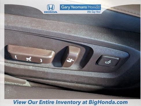 Used 2016 Lexus ES 350 w/ Premium Package w/Wood Trim FWD image 20