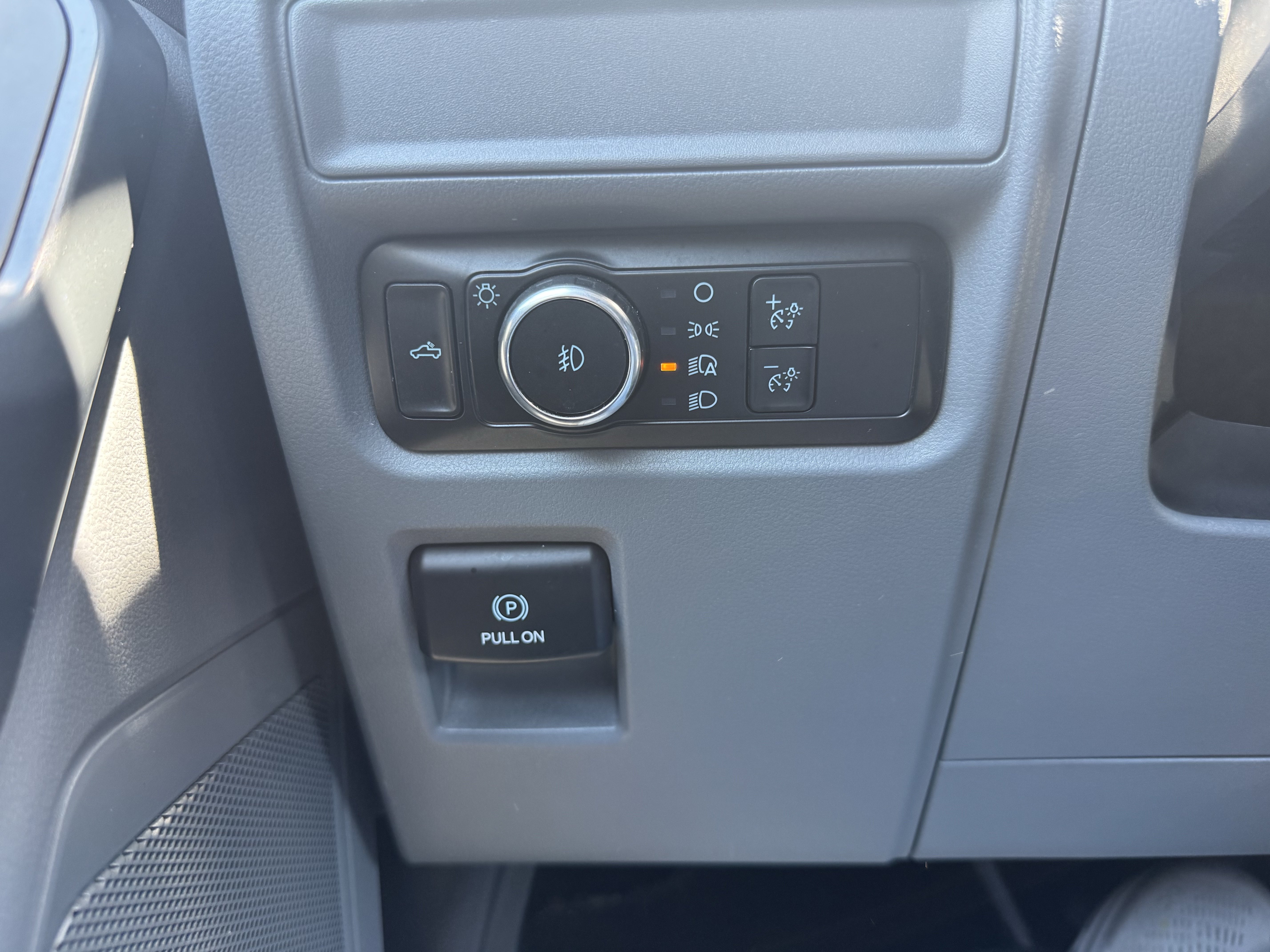 Used 2023 Ford F150 XLT w/ Equipment Group 301A Mid RWD image 18