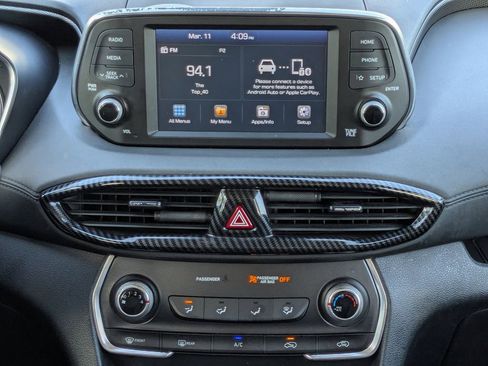 Used 2019 Hyundai Santa Fe SE image 22