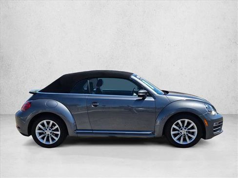 Used 2019 Volkswagen Beetle 2.0T SE FWD image 4