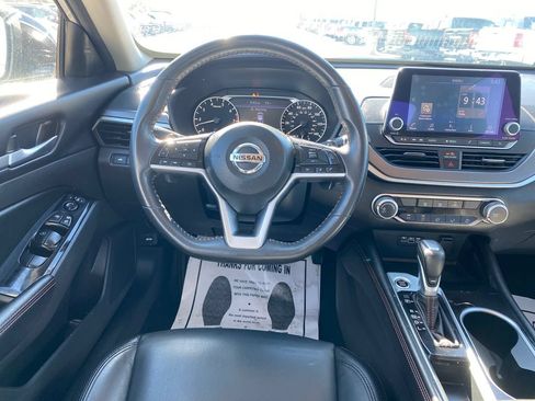 Used 2024 Nissan Altima 2.5 SR FWD image 22