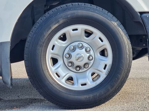 Used 2018 Nissan NV 2500 SV RWD image 10