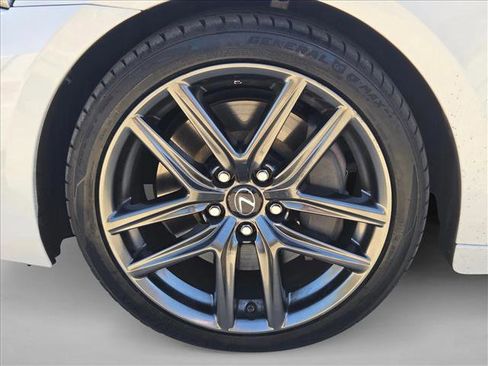 Used 2018 Lexus IS 350 image 22