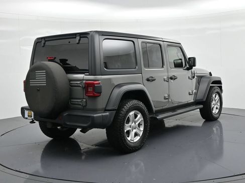 Used 2018 Jeep Wrangler Unlimited Sport S AWD/4WD image 6