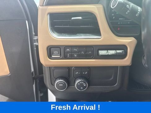 Used 2022 Chevrolet Tahoe Premier RWD image 9