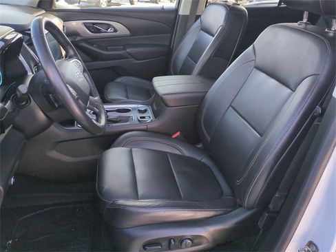 Certified 2021 Chevrolet Traverse RS w/ LPO, Floor Liner Package image 21