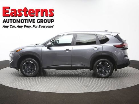 Used 2024 Nissan Rogue SV AWD/4WD image 61