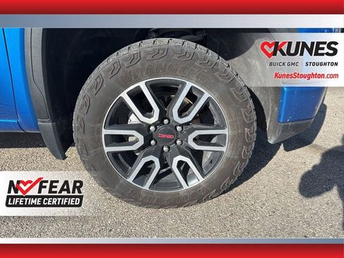 Used 2023 GMC Sierra 1500 AT4 w/ AT4 Premium Package image 15